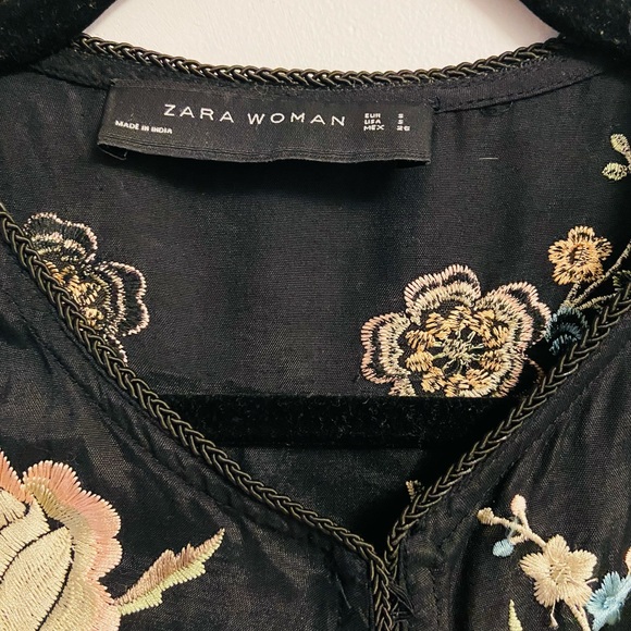 ✨✨SOLD✨✨Zara Bohemian embroidered kimono - Picture 4 of 10